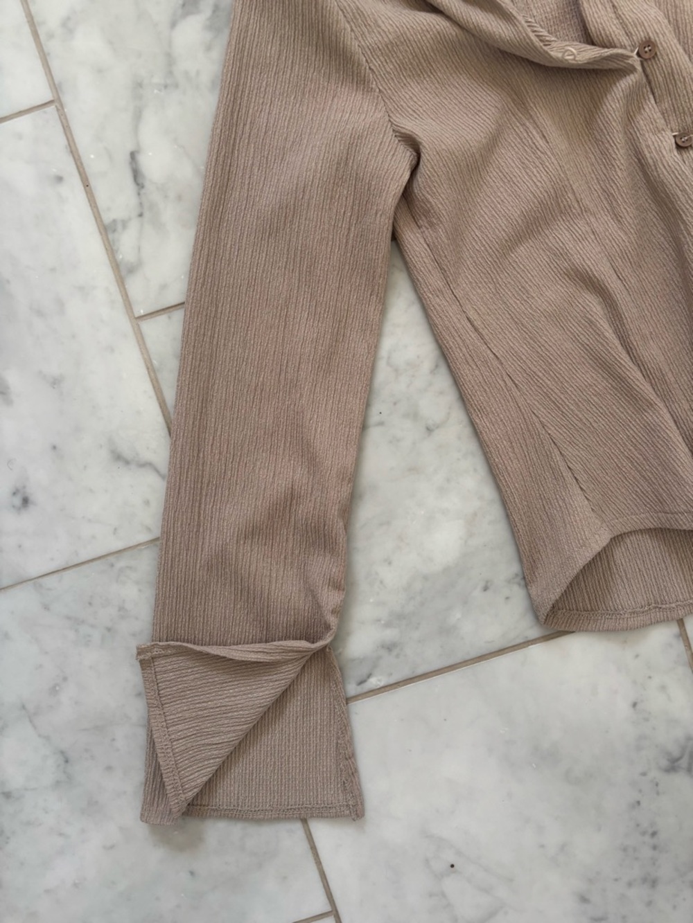 Defacto Collared Ribbed Button-Front Top in Taupe | size small - Picture 5 of 9